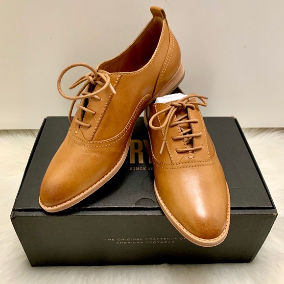Frye Grace CVO Oxford Flat Tobacco - Picture 7 of 14